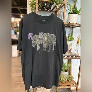 XL wolves 90s tee